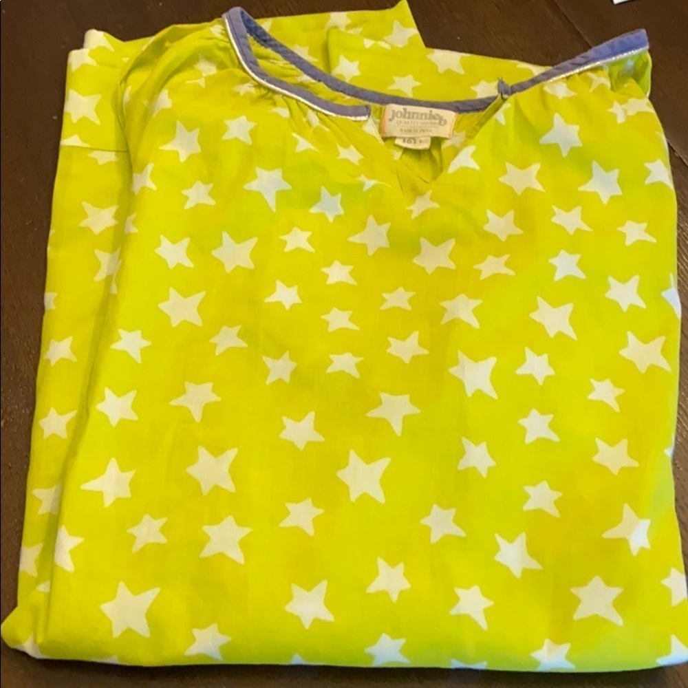 BODEN Johnnie b Girls Kaftan Coverup Lime with Stars - Picture 2 of 9